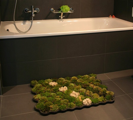 Креативный коврик для ванной